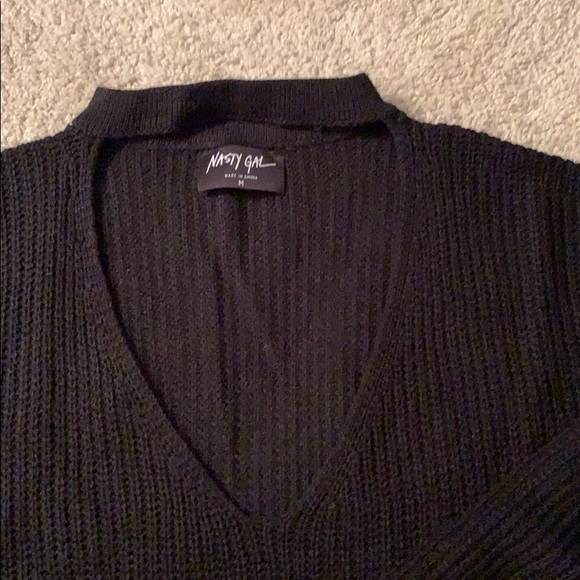 Cropped black Nasty Gal sweater - Picture 2 of 3